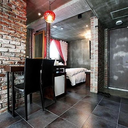 โรงแรมบารอน เดอ ปารีส โซล ภายนอก รูปภาพ
